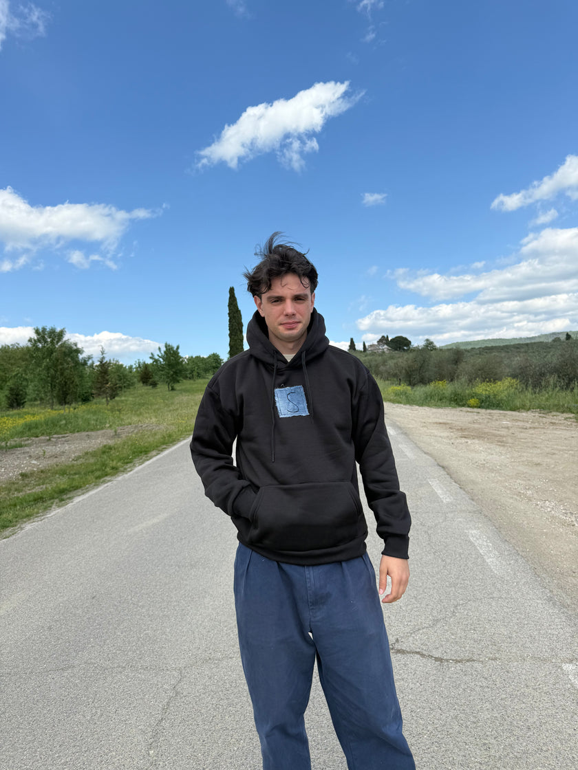 Sandra's Hoodie – felpa con patch in jeans