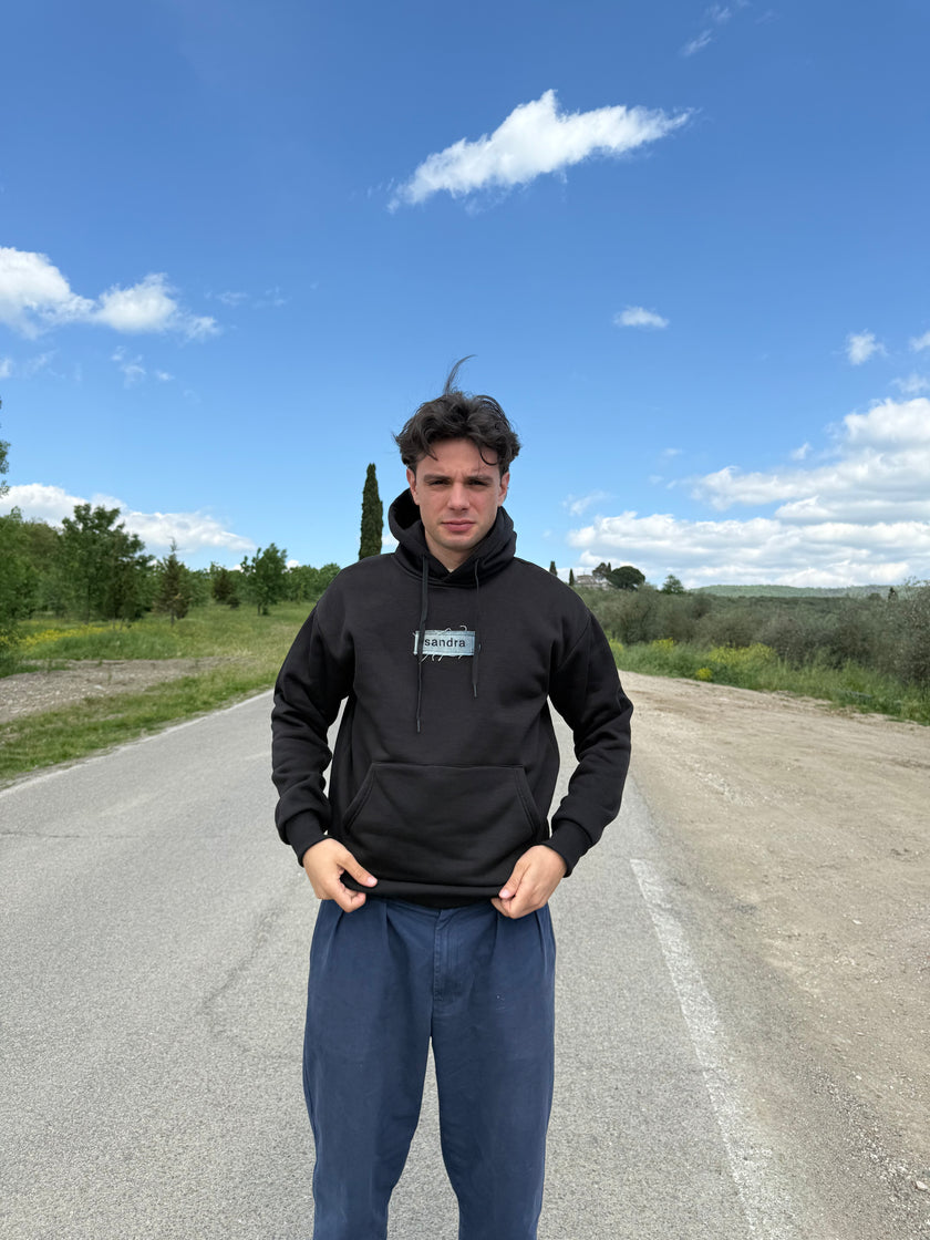Sandra's Hoodie – felpa con patch ricamato