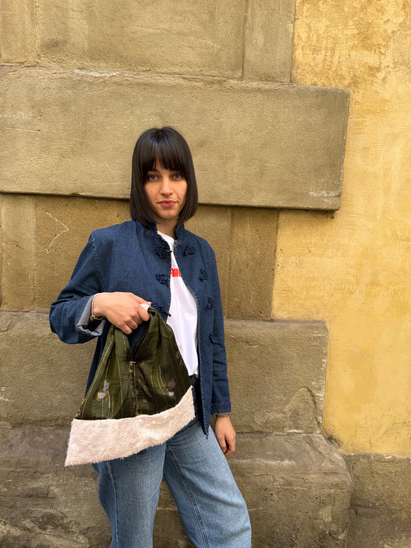 KNOT BAG MEDIA